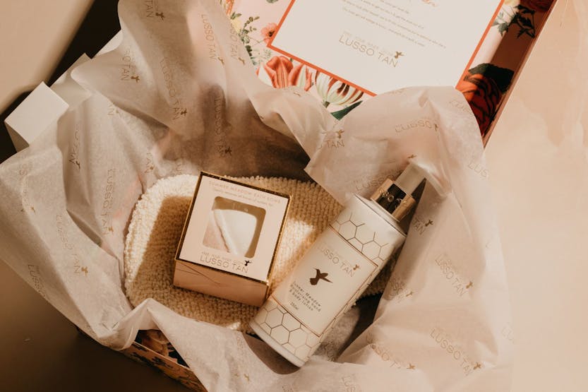 Lusso Tan LTLYSSMBB Love Your Skin Collection Summer Meadows Lusso Tan LTLYSSMBB Love Your Skin Collection Summer Meadows