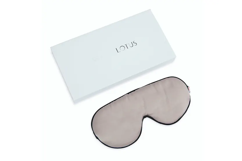 White Lotus Pr11 100% Pure Silk Eye Mask | Pearl Grey White Lotus Pr11 100% Pure Silk Eye Mask | Pearl Grey
