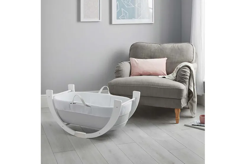Shnuggle Dreami Moses Basket & Stand | Grey Shnuggle Dreami Moses Basket & Stand | Grey