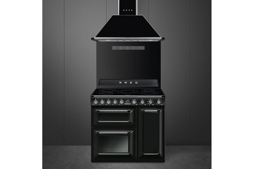 Smeg Victoria Freestanding Single Cooker | TR93IBL2 | Black Smeg Victoria Freestanding Single Cooker | TR93IBL2 | Black
