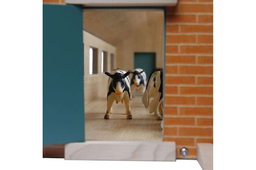 Kids Globe 410908 Cow Barn 1:32 610540 Kids Globe 410908 Cow Barn 1:32 610540