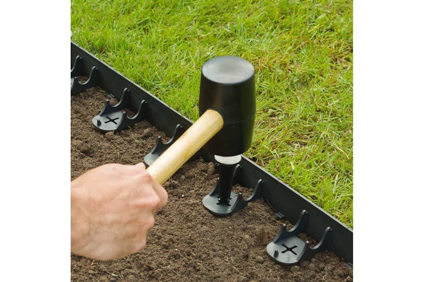 Nature 428507 Garden Border Edging And Anchor Pegs Black Nature 428507 Garden Border Edging And Anchor Pegs Black