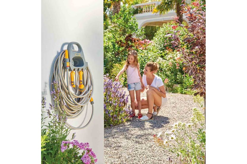 Hozelock 419963 Hose Hanger With Hose And Starter Set 20 M Hozelock 419963 Hose Hanger With Hose And Starter Set 20 M