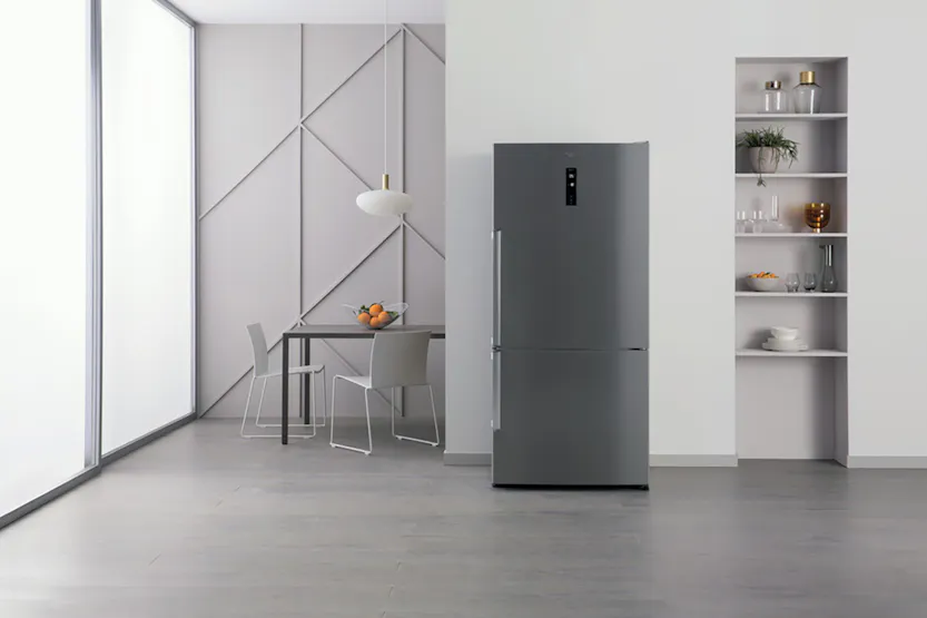 Whirlpool Freestanding Fridge Freezer | W84BE72XUK Whirlpool Freestanding Fridge Freezer | W84BE72XUK