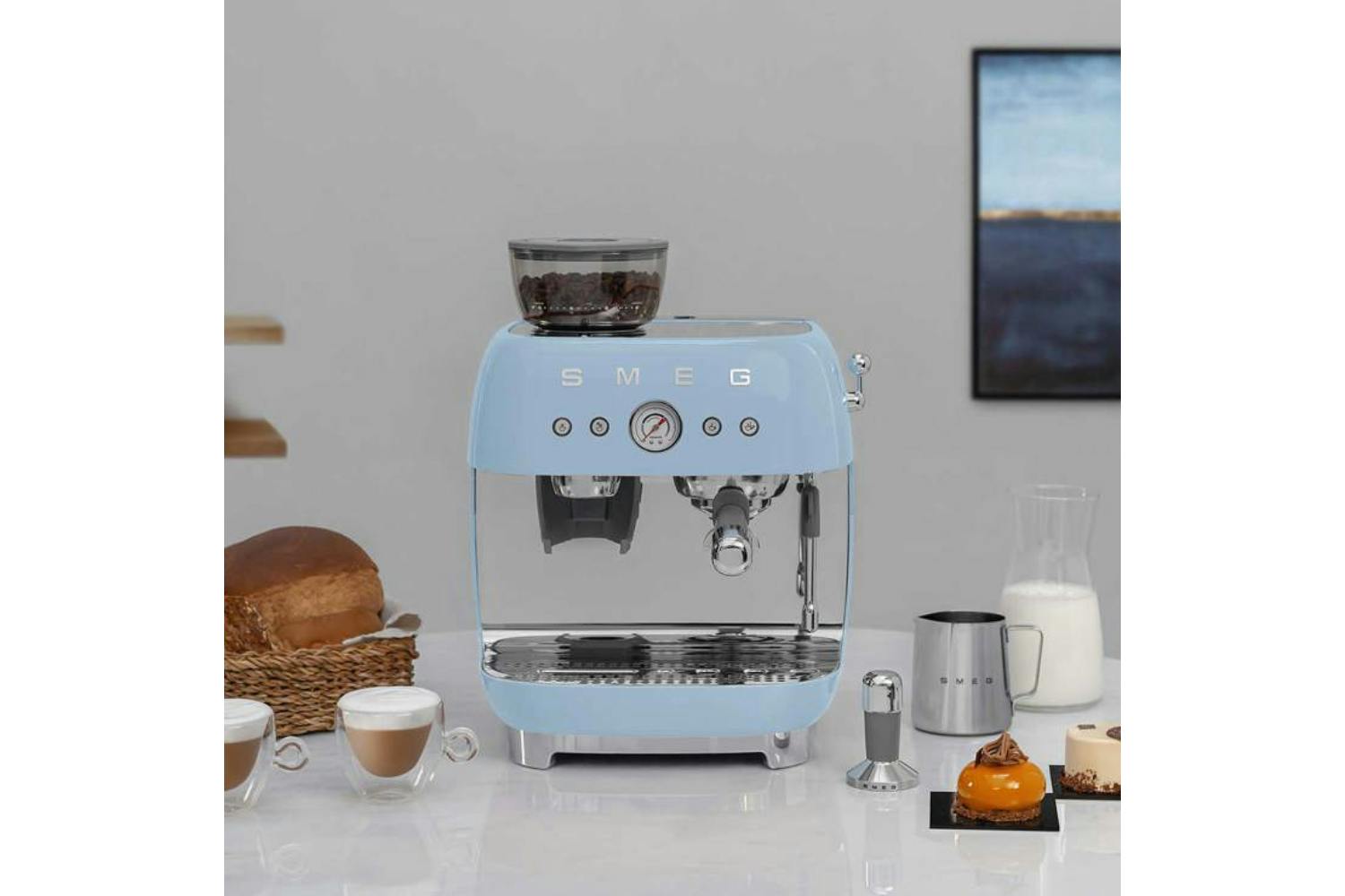 Smeg 50's Style Bean to Cup Espresso Coffee Machine | EGF03PBUK | Blue