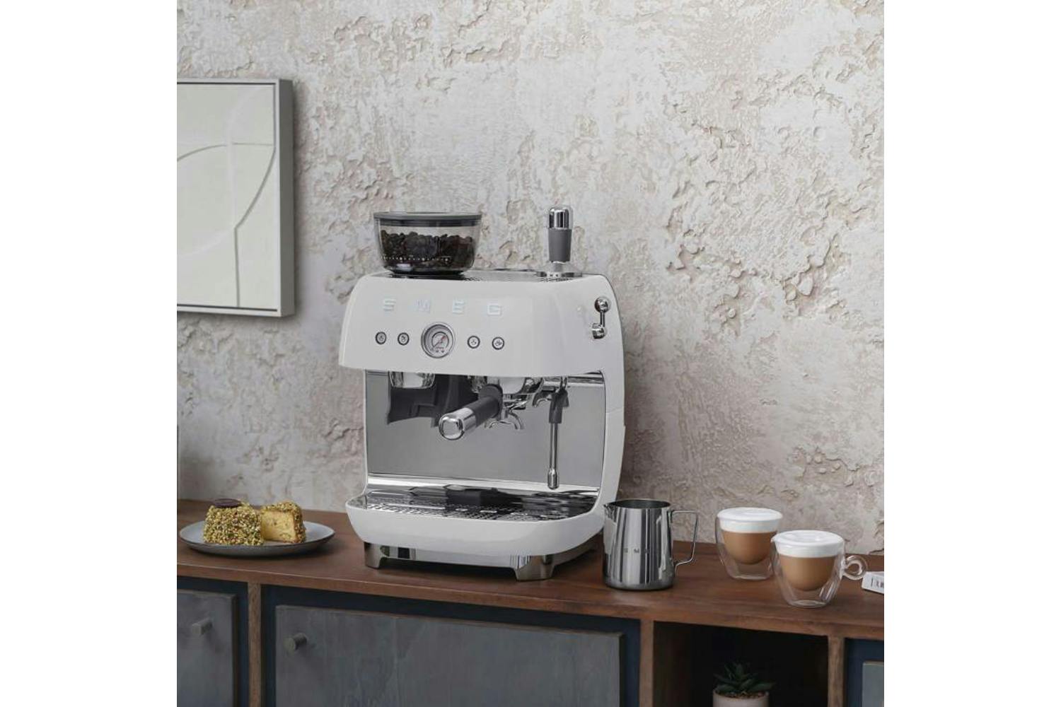 Smeg 50's Style Bean to Cup Espresso Coffee Machine | EGF03WHUK | White