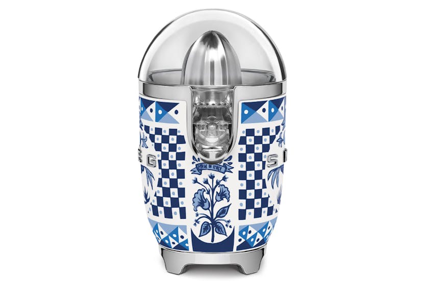 Smeg Dolce and Gabbana Blu Mediterraneo Citrus Juicer | CJF01DGBUK Smeg Dolce and Gabbana Blu Mediterraneo Citrus Juicer | CJF01DGBUK