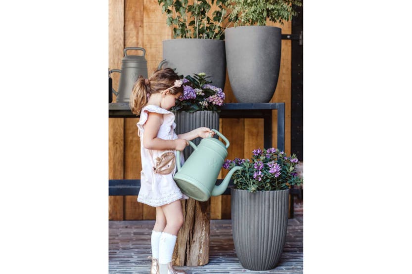 Capi 434884 Egg Planter "urban Tube" 35x34 Cm Dark Grey Capi 434884 Egg Planter "urban Tube" 35x34 Cm Dark Grey