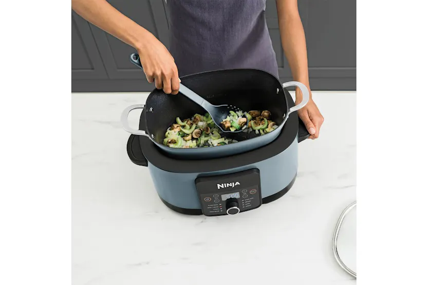 Ninja 8L Foodi Possible 8-in-1 Slow Cooker | MC1001UK | Sea Salt Grey Ninja 8L Foodi Possible 8-in-1 Slow Cooker | MC1001UK | Sea Salt Grey