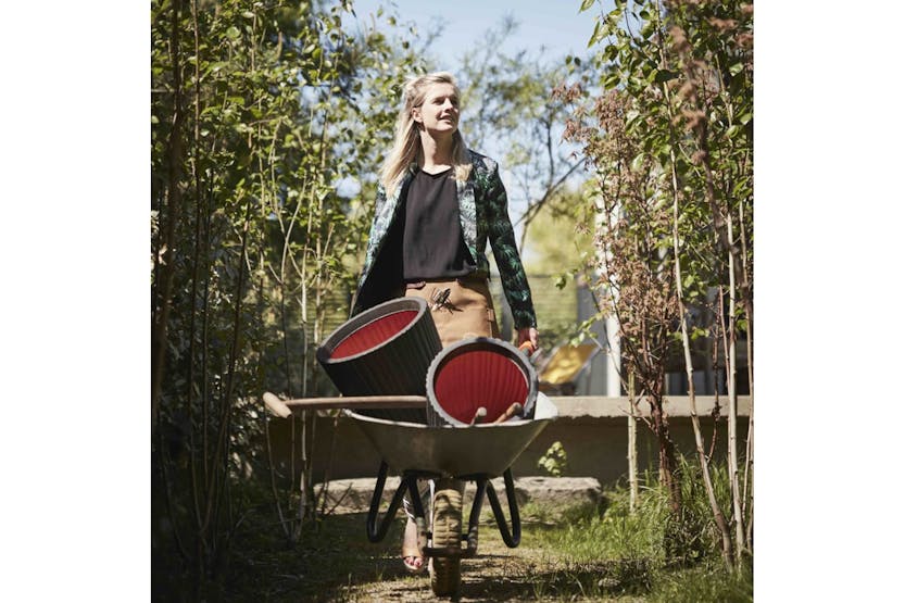 Capi 424319 Egg Planter Urban Tube 54x52 Cm Black Kblt935 Capi 424319 Egg Planter Urban Tube 54x52 Cm Black Kblt935