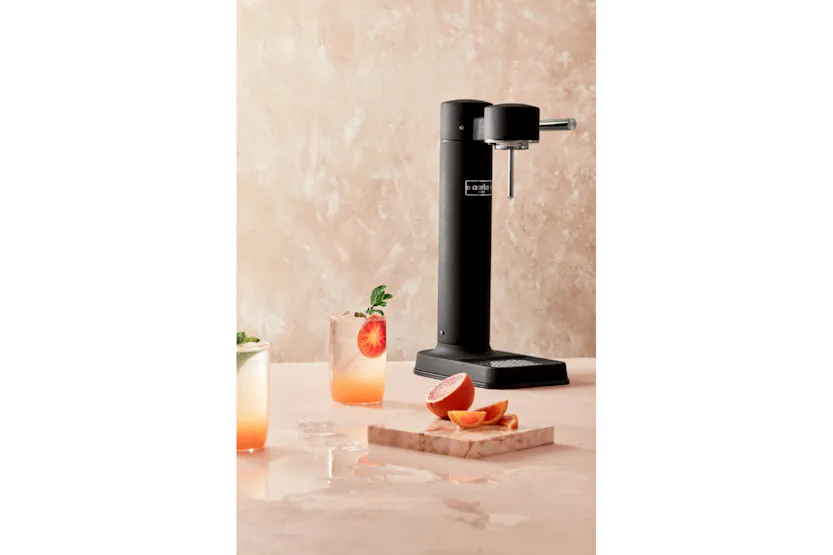 Aarke Carbonator 3 Sparkling Water Maker & CO2 Cylinder | Matte Black Aarke Carbonator 3 Sparkling Water Maker & CO2 Cylinder | Matte Black