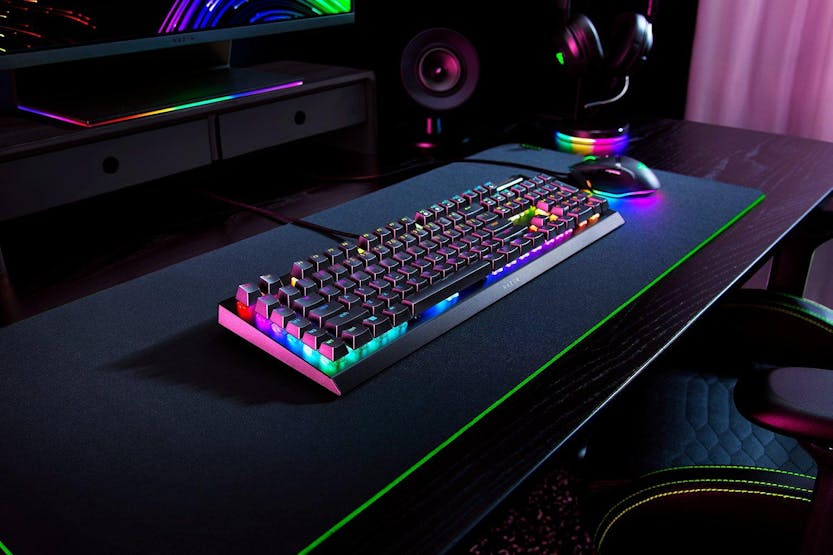 Razer Blackwidow V4 X Green Switch Gaming Keyboard | Black Razer Blackwidow V4 X Green Switch Gaming Keyboard | Black