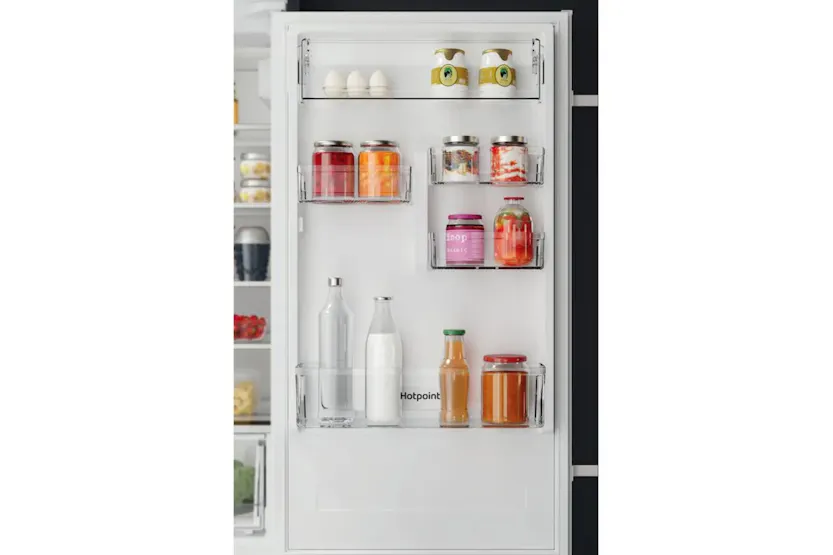 Hotpoint Integrated Fridge Freezer | HTC18T112UK Hotpoint Integrated Fridge Freezer | HTC18T112UK