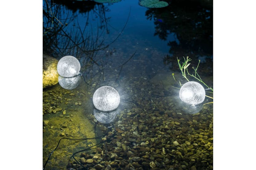 Hi Solar Led Floating Pond Light 9 Cm Hi Solar Led Floating Pond Light 9 Cm