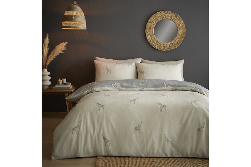 Fusion | Milo Giraffe Duvet Cover Set | Grey | Single Fusion | Milo Giraffe Duvet Cover Set | Grey | Single