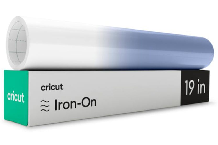 Cricut 12" x 19" UV-Activated Color Changing Iron-On | White/Blue Cricut 12" x 19" UV-Activated Color Changing Iron-On | White/Blue