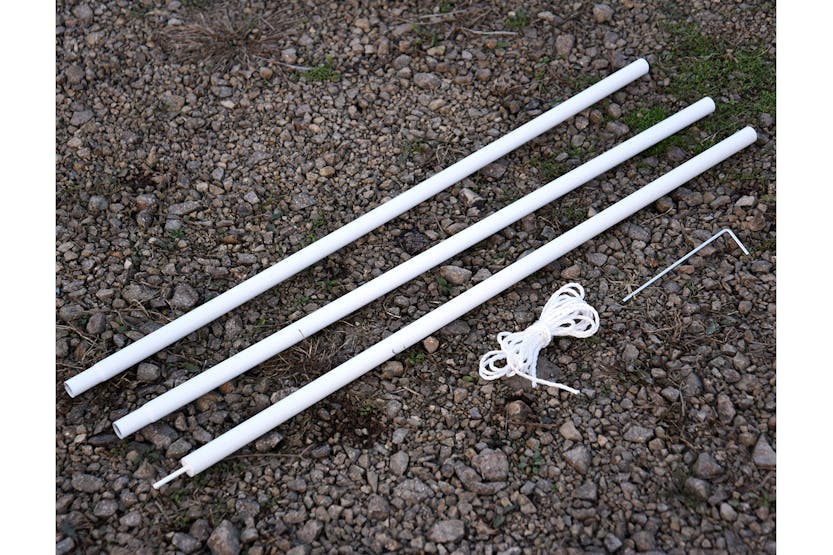 Outsunny Iron Awning Sail Shade Pole Kit | White Outsunny Iron Awning Sail Shade Pole Kit | White