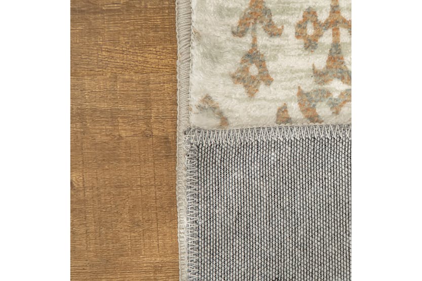 Homcom | Dining Room Floral Boho Area Rug | Beige | 80 x 150 cm Homcom | Dining Room Floral Boho Area Rug | Beige | 80 x 150 cm
