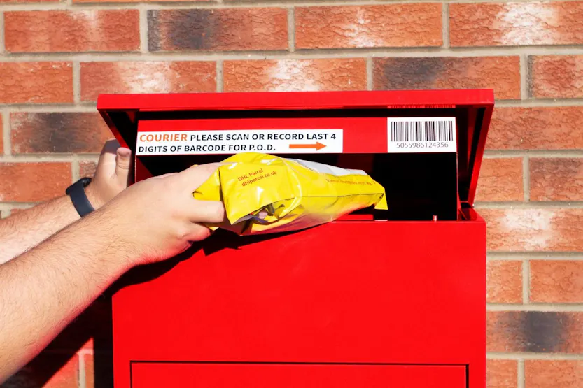 Monstershop 28147 - Red Parcel Post Box Monstershop 28147 - Red Parcel Post Box