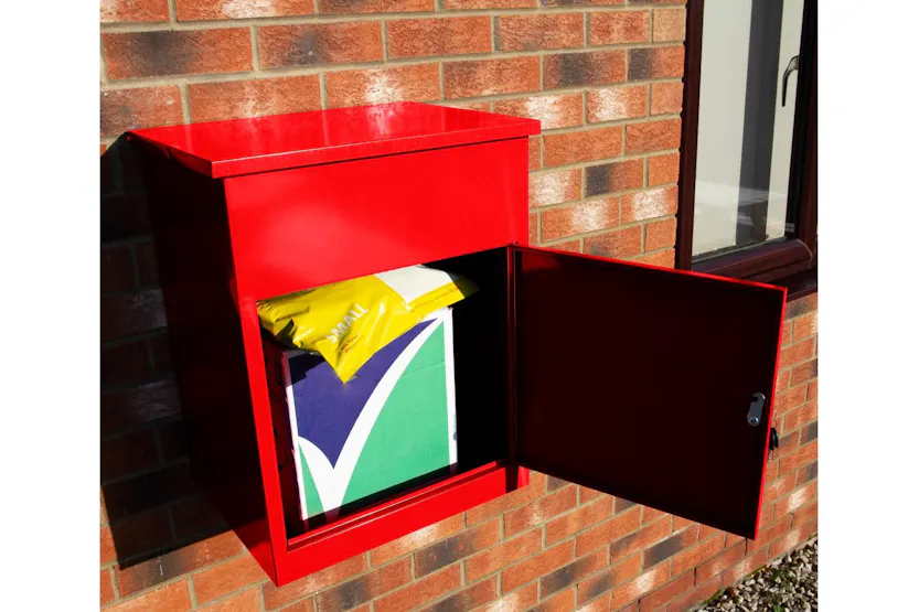 Monstershop 28147 - Red Parcel Post Box Monstershop 28147 - Red Parcel Post Box
