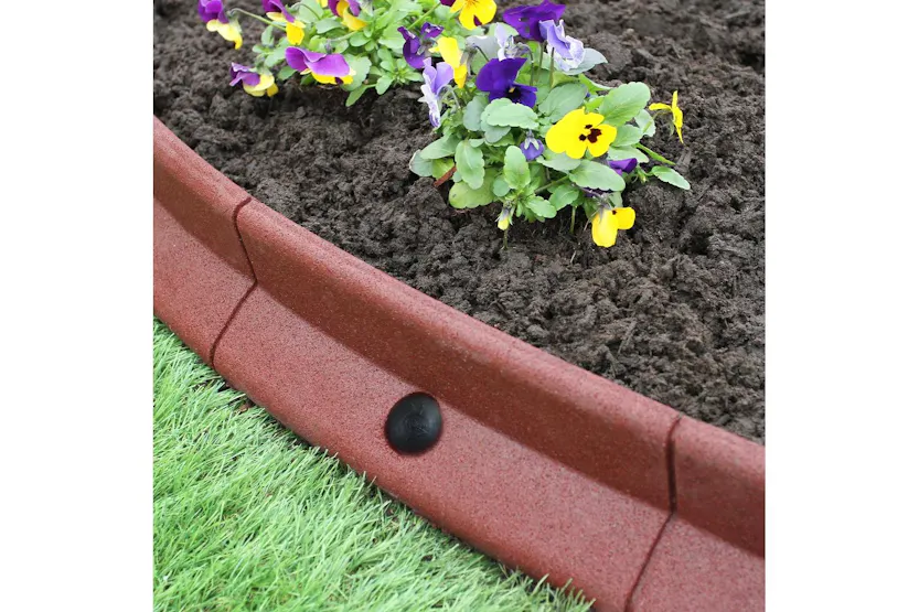 Monstershop 27572 - Flexible Lawn Edging Terracotta 1.2m X 1 Monstershop 27572 - Flexible Lawn Edging Terracotta 1.2m X 1