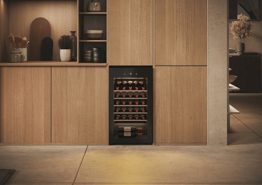 Haier Series 3 Freestanding Wine Cooler | HWS34GGH1K Haier Series 3 Freestanding Wine Cooler | HWS34GGH1K