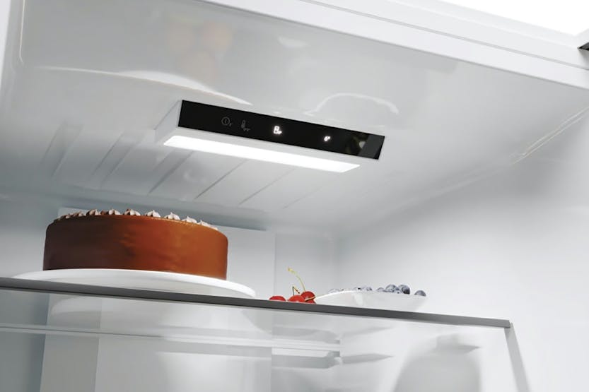 Hoover Freestanding Fridge Freezer | HONCQ2T618EXK Hoover Freestanding Fridge Freezer | HONCQ2T618EXK