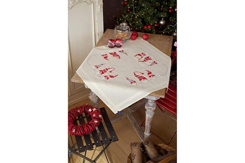 Vervaco Gro-pn-0155211 - Emb Tclth Xmas Gnomes - Embroidery Vervaco Gro-pn-0155211 - Emb Tclth Xmas Gnomes - Embroidery