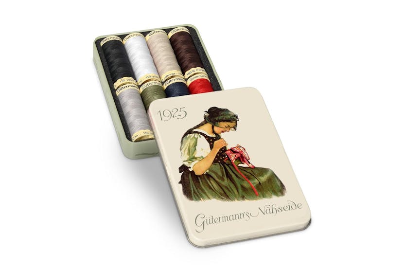 Gutermann Gro-640950 - Nbox 1925 8x100m - Thread Storage Tin Gutermann Gro-640950 - Nbox 1925 8x100m - Thread Storage Tin