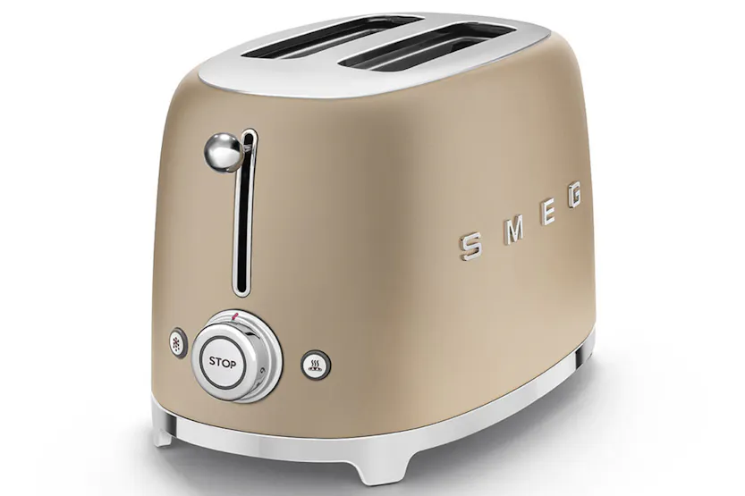 Smeg 50's Style 2 Slice Toaster | TSF01CHMUK | Champagne Gold Smeg 50's Style 2 Slice Toaster | TSF01CHMUK | Champagne Gold