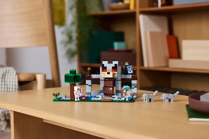 Lego The Wolf Stronghold Building Toys Set Lego The Wolf Stronghold Building Toys Set