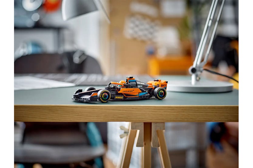 Lego Speed Champions McLaren Formula Race Car Building Toys Set (2023) Lego Speed Champions McLaren Formula Race Car Building Toys Set (2023)