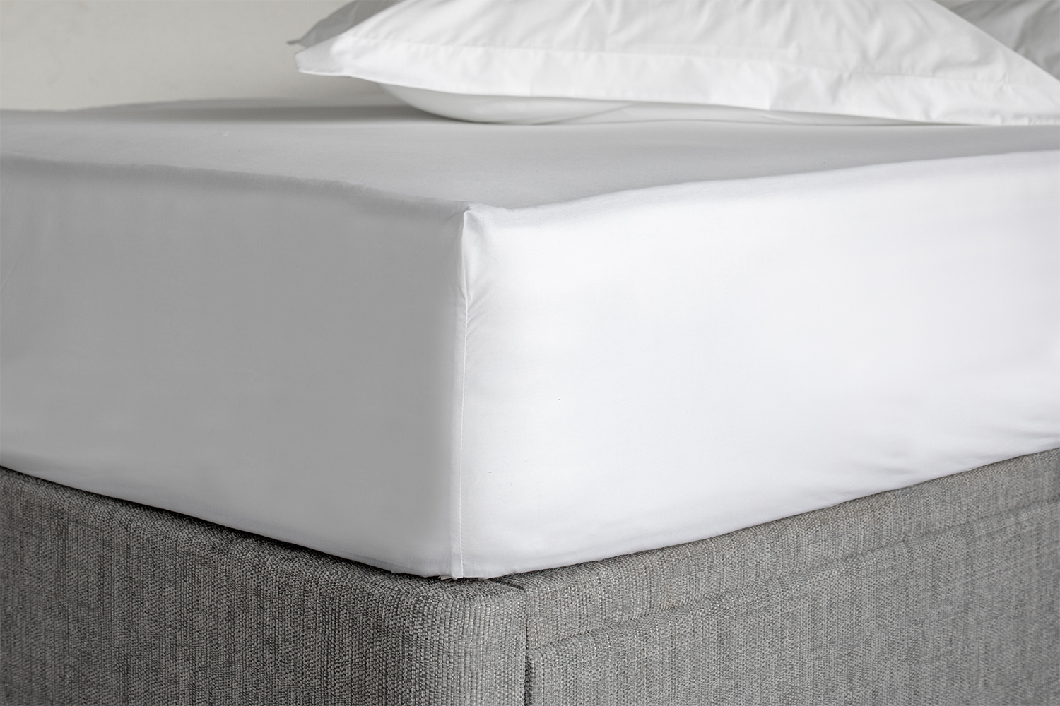 b sensible mattress protector