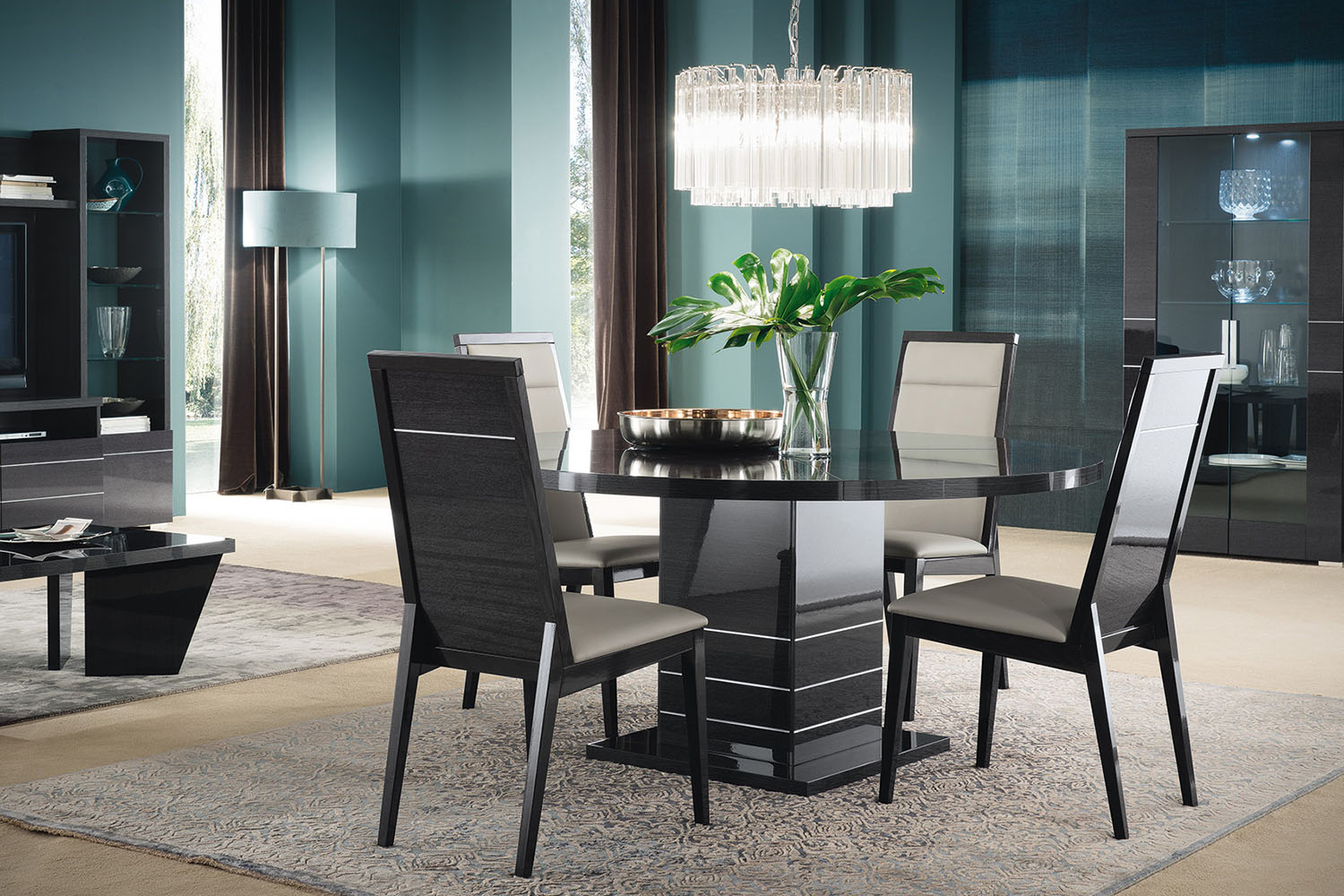 Versilia Round Dining Table