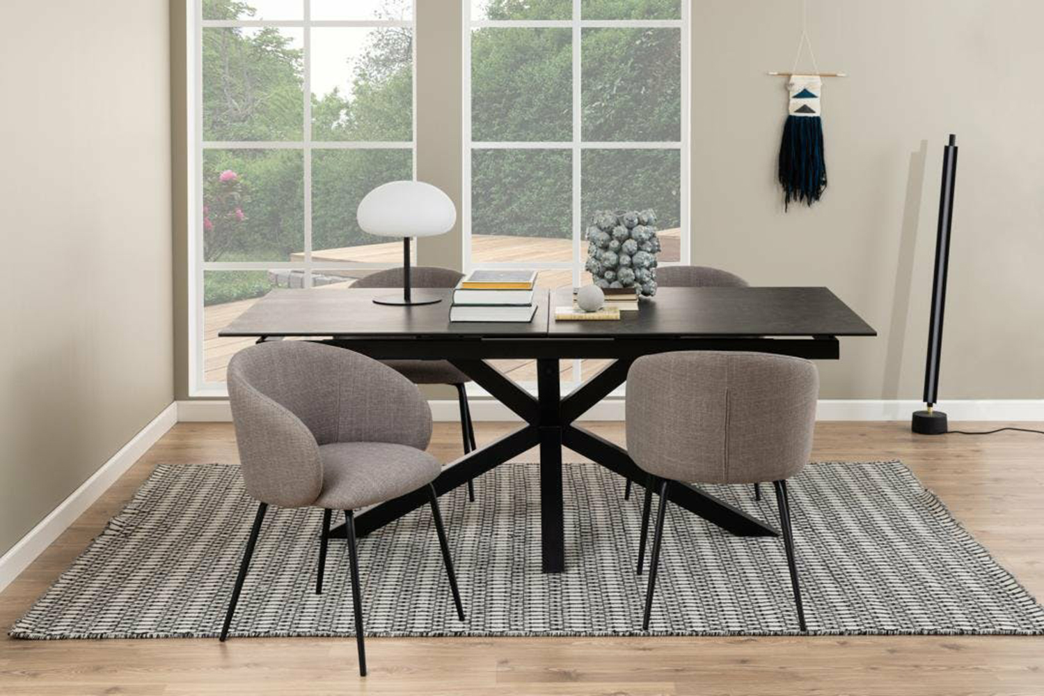 Harlie Extending Dining Table | 200 - 240 cm | Black