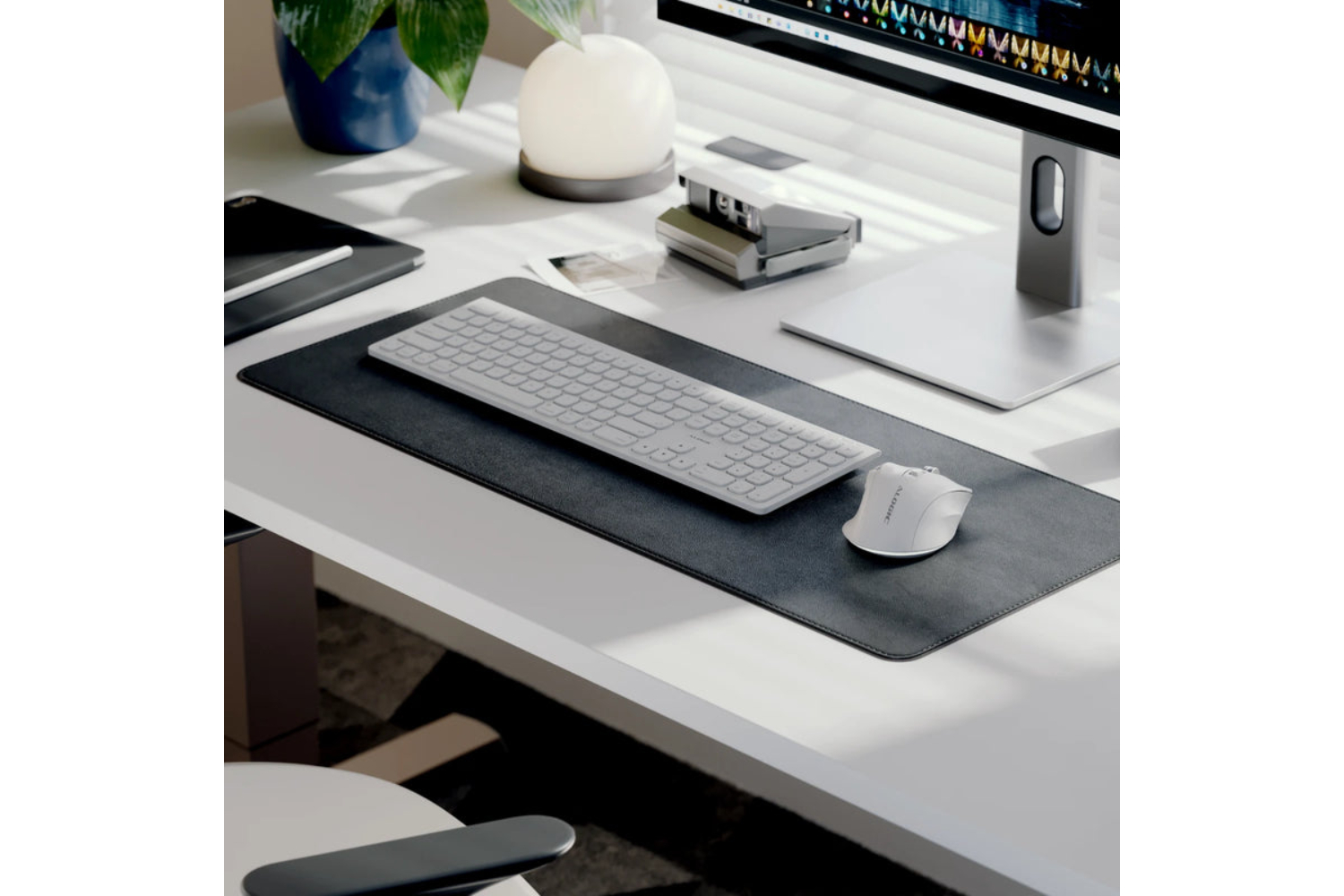 Alogic Apex USB-C Wireless Programmable Mouse | White