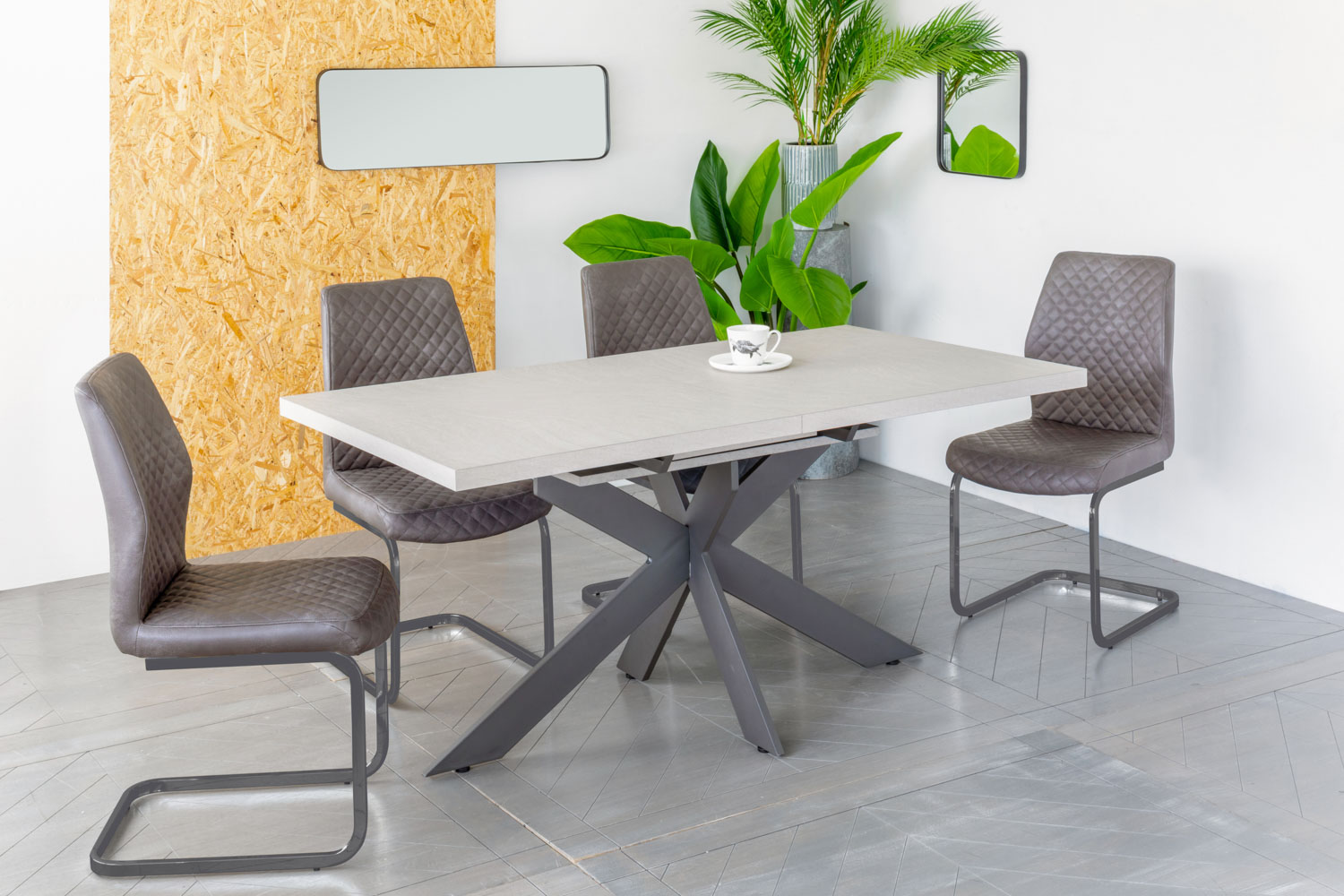 Ark Dining Chair | Leather | Brown