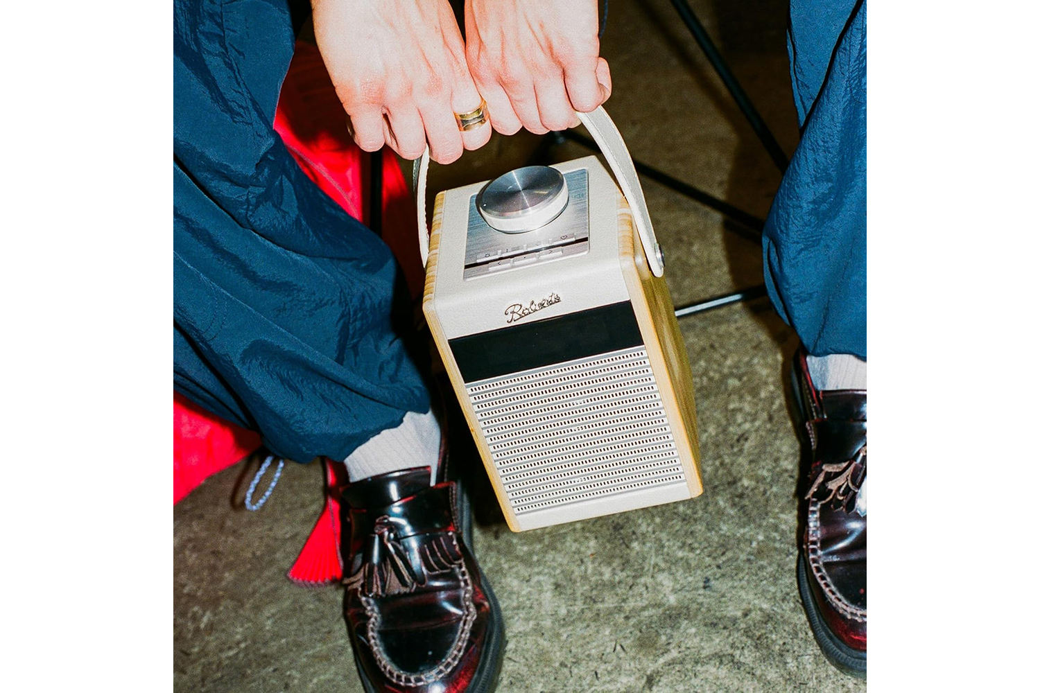 Roberts Rambler Midi DAB+/FM Radio with Bluetooth | Pastel Cream