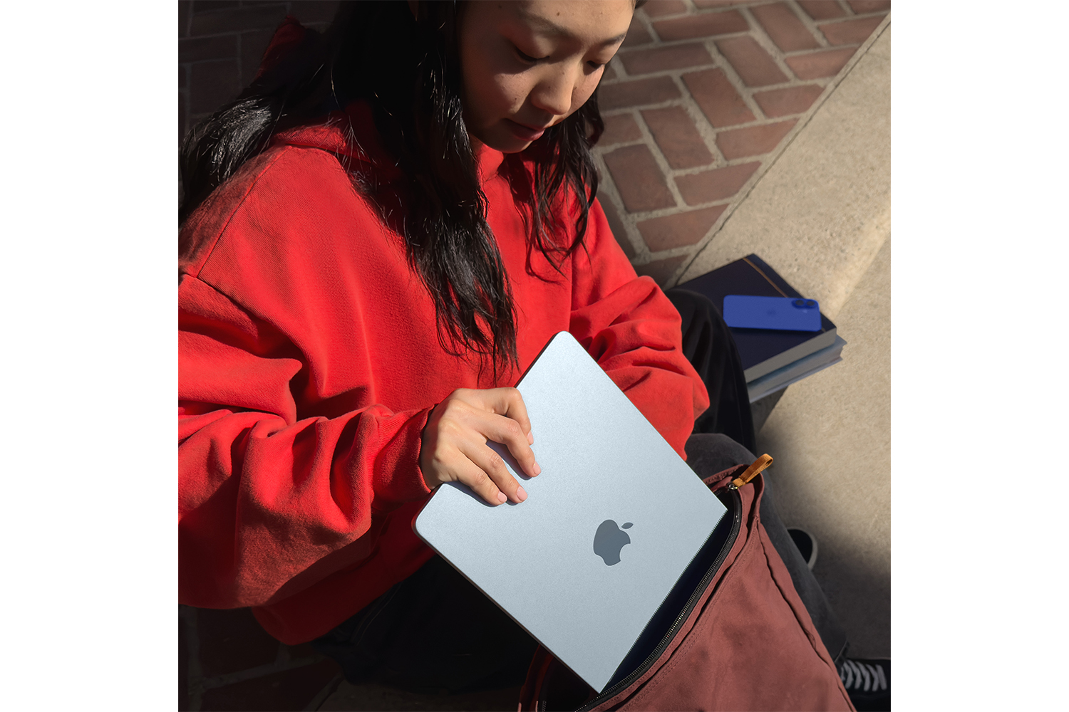 MacBook Air 13.6" | M4 | 10-Core CPU | 16GB | 256GB | Sky Blue (2025)