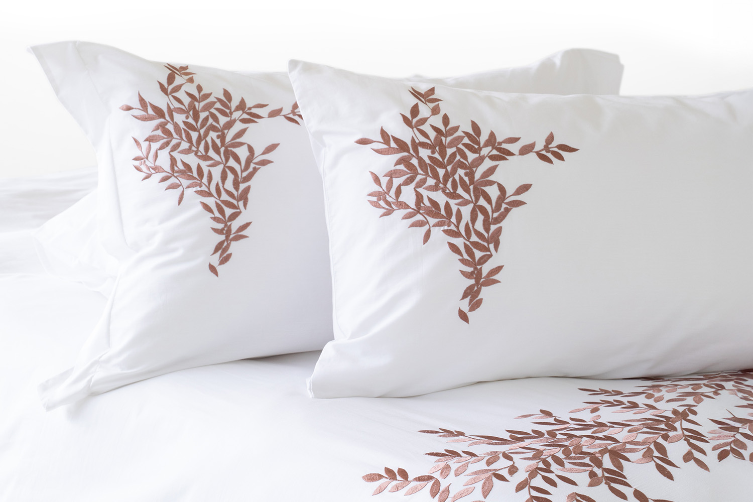 The Linen Room | 200 Thread Count Cotton Oxford Rory Pillowcase Pair | White