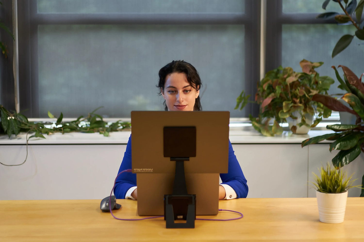 Espresso 15.6" Full HD Non-Touch Portable Monitor with Stand | 900-00036