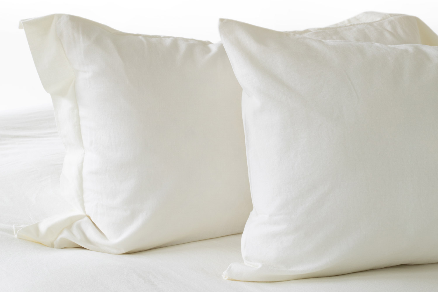 The Linen Room | 200 Thread Count Linen Look Cotton Oxford Ava Pillowcase Pair | Natural