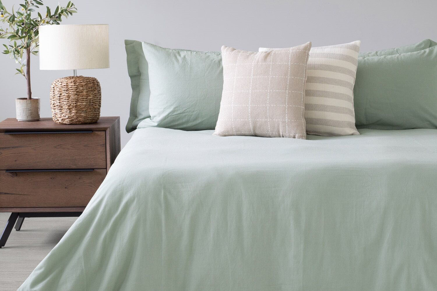 The Linen Room  | Ava Linen Look Duvet Cover Set | Green | Double