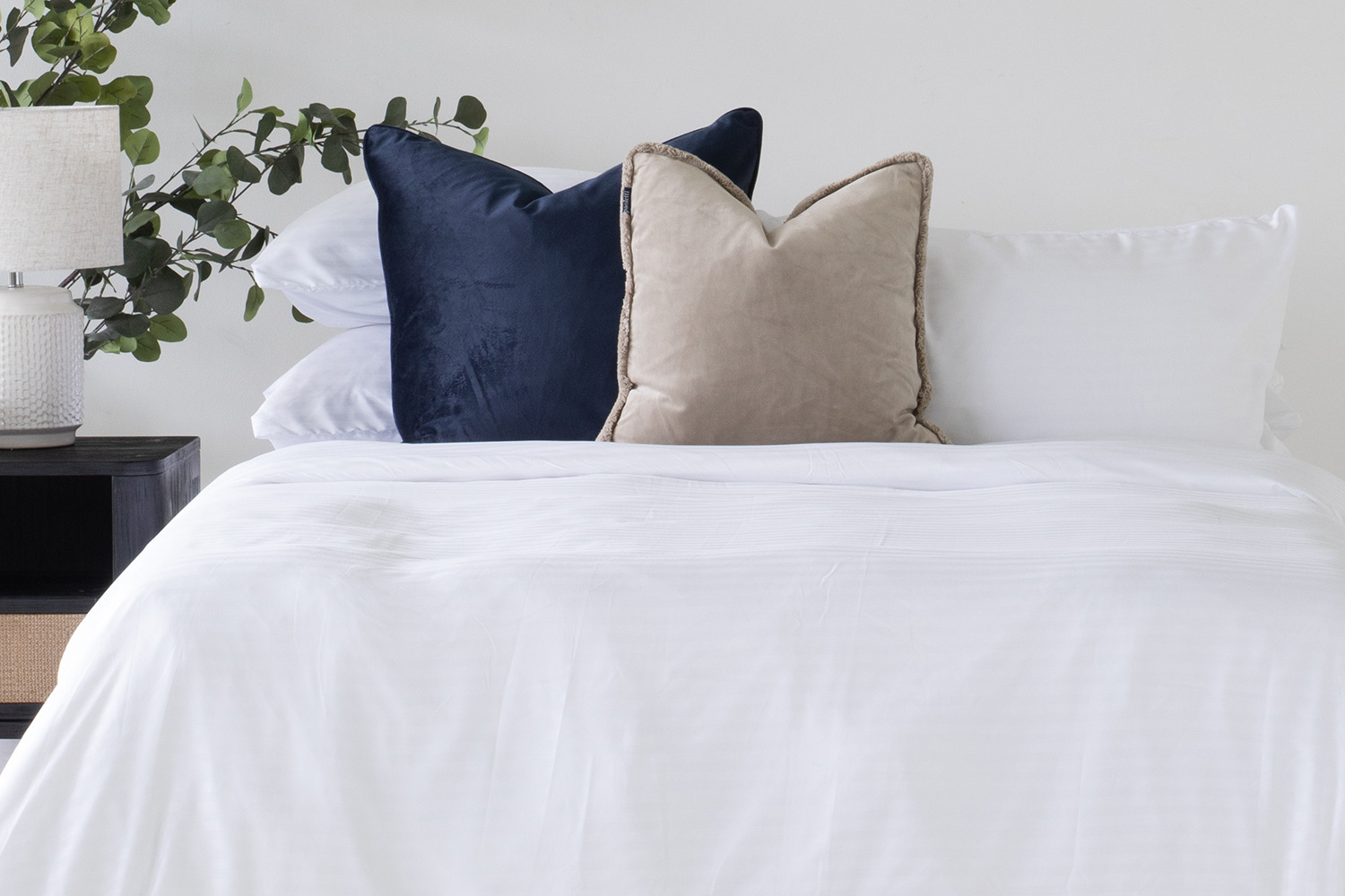 Lily Cotton | Hotel Quality Duvet 6 Piece Set | White | Super King