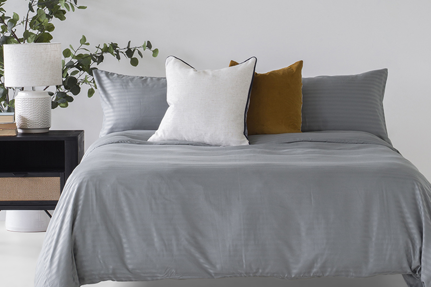 Lily Cotton | Hotel Quality Duvet 6 Piece Set | Charcoal | King