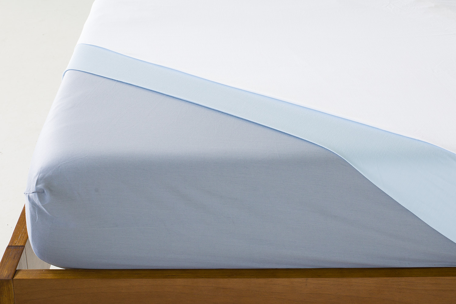 Lily Cotton | 200 Thread Count Sateen Fitted Sheet | Grey | Double