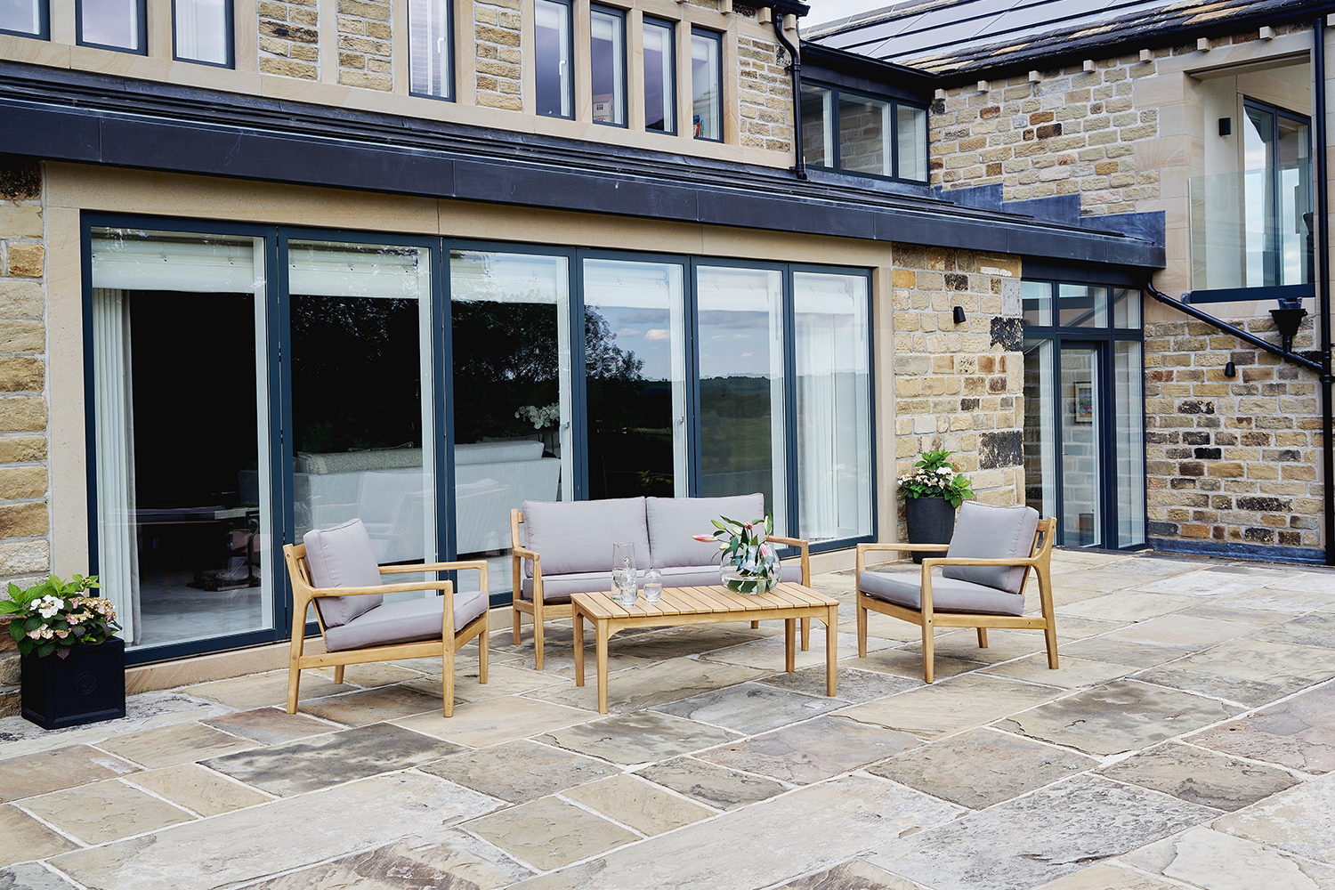 Malta Outdoor Lounge Set | 4 Piece