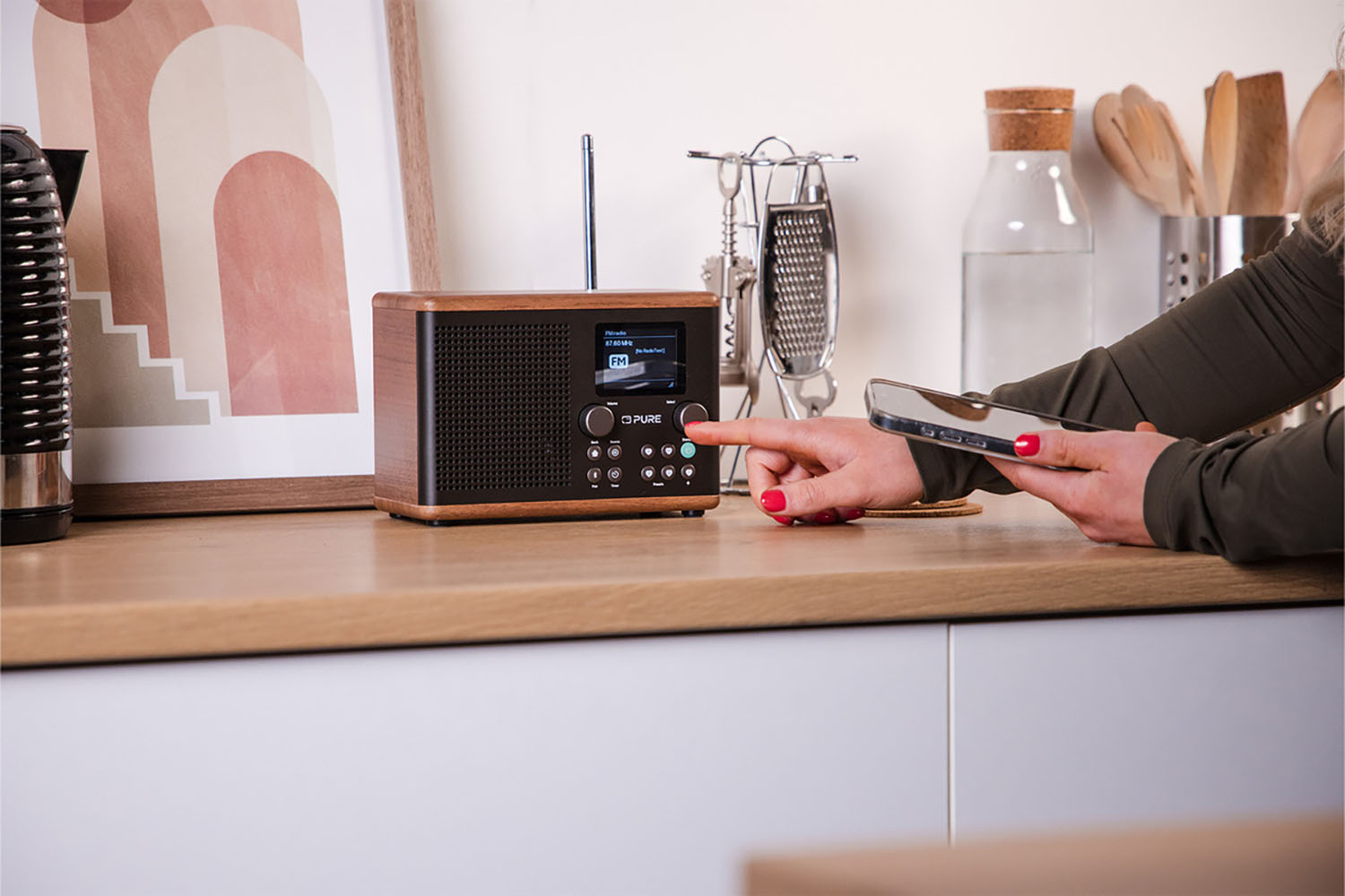 Pure Classic H4 Digital Radio | Black/Walnut