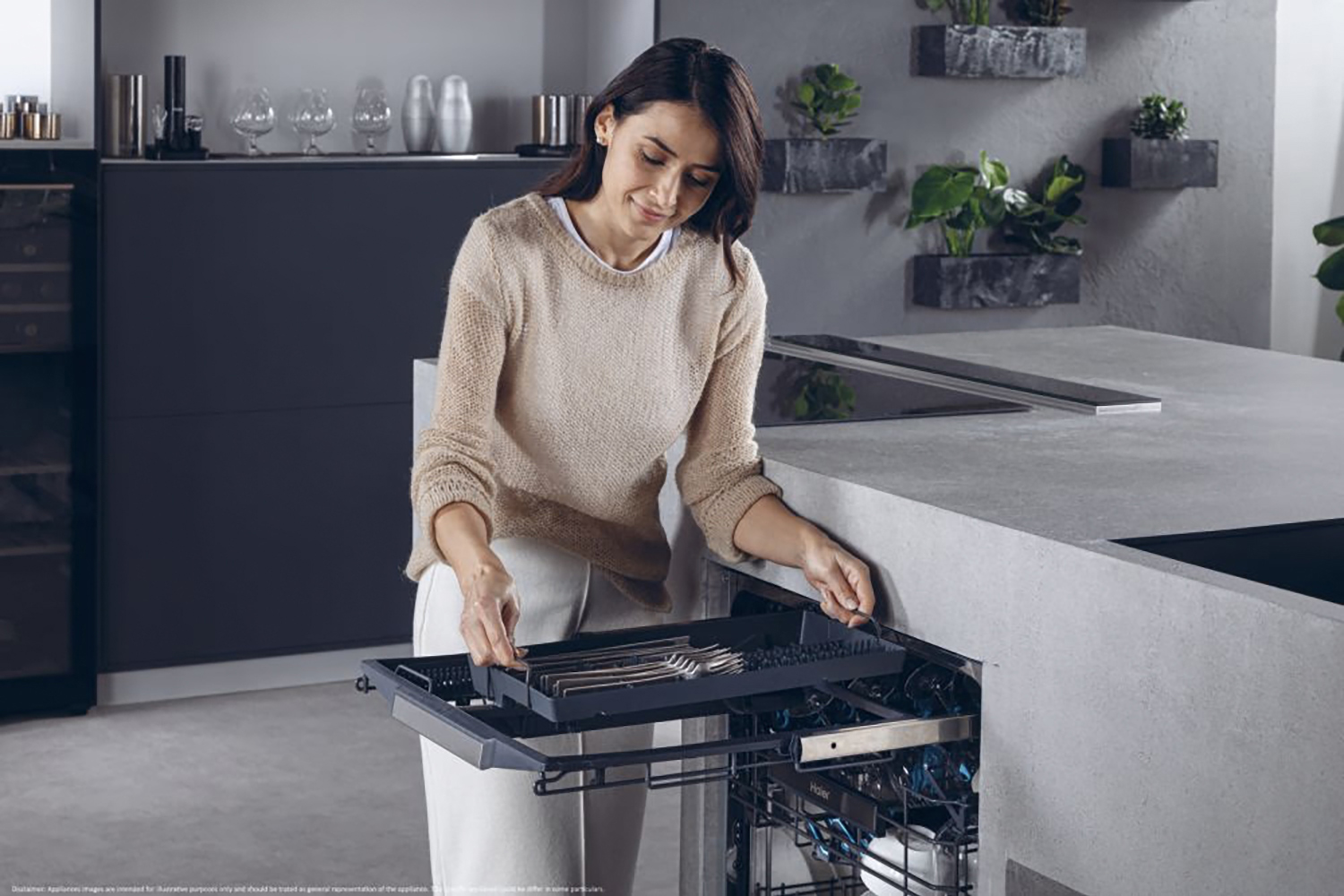 Haier Series 7 Freestanding Dishwasher | 14 Place | XF4A4M4PDA-80