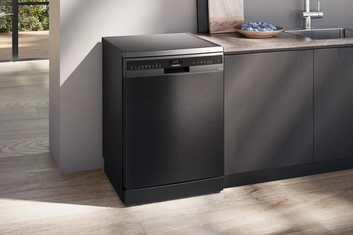 Siemens IQ500 Freestanding Dishwasher | 14 Place | SN25EC13CE